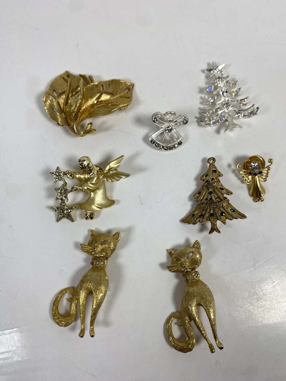Set of 8 Brooches